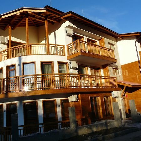 ספרבה בניה Yuliya Guest House מראה חיצוני תמונה