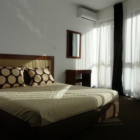 ספרבה בניה Yuliya Guest House מראה חיצוני תמונה