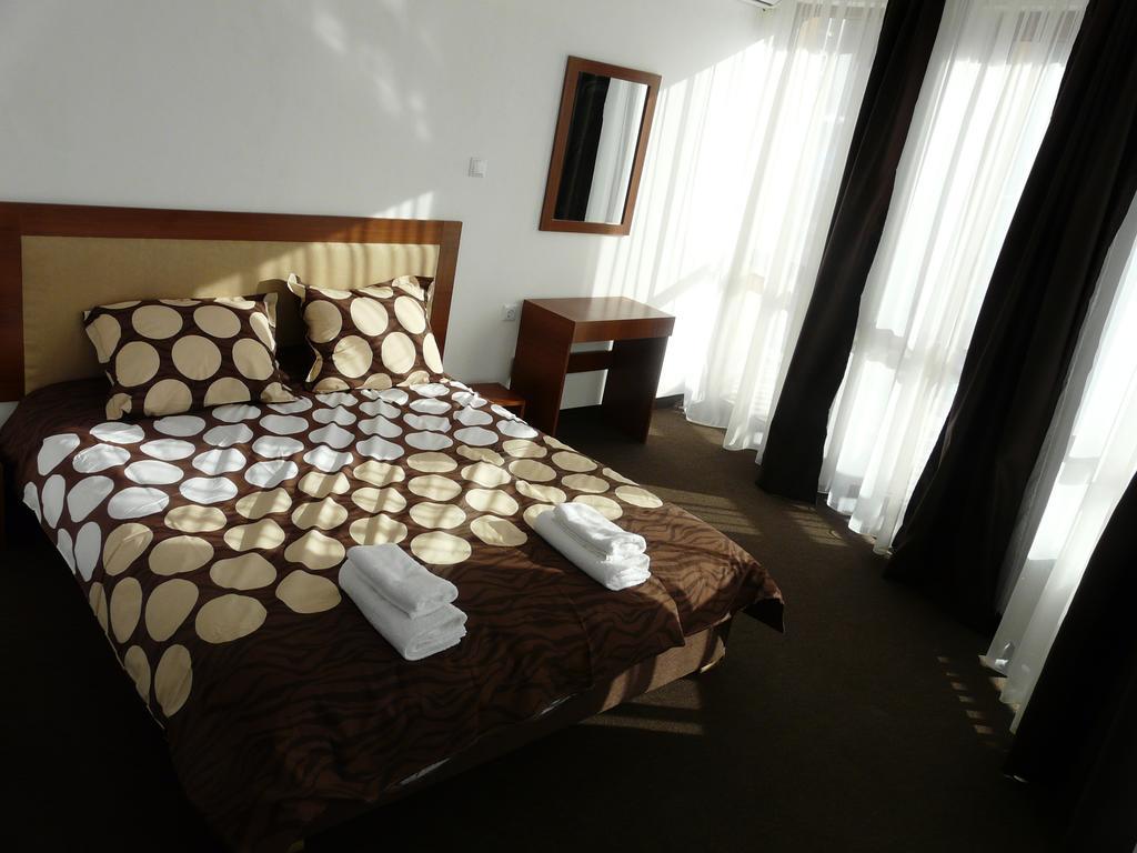 ספרבה בניה Yuliya Guest House מראה חיצוני תמונה
