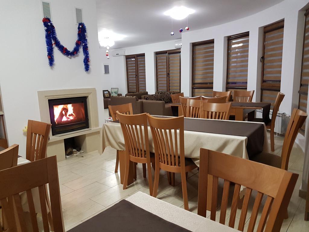 ספרבה בניה Yuliya Guest House מראה חיצוני תמונה