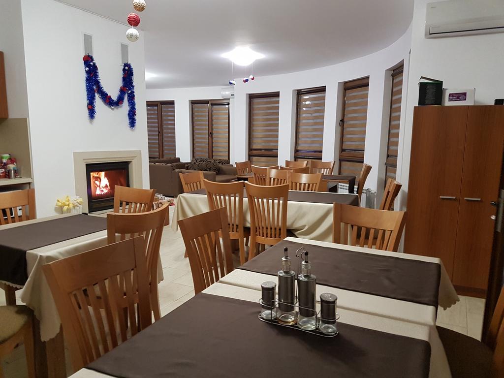 ספרבה בניה Yuliya Guest House מראה חיצוני תמונה