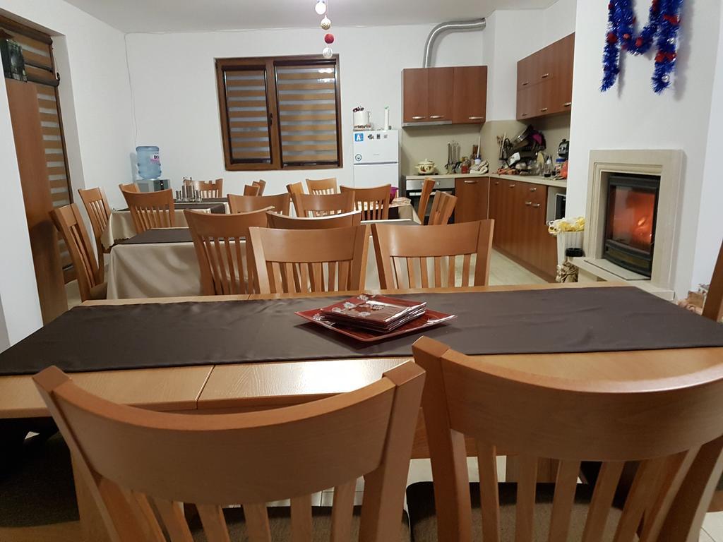 ספרבה בניה Yuliya Guest House מראה חיצוני תמונה