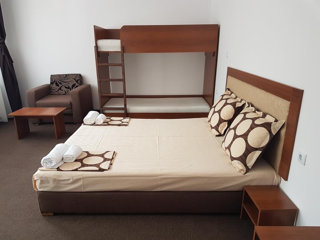 ספרבה בניה Yuliya Guest House מראה חיצוני תמונה